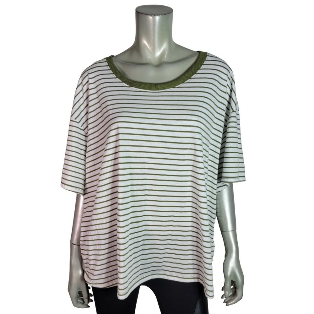 Torrid Crop Tee Plus Size 3X Relaxed Signature‎ Jersey Striped Crew Neck Green